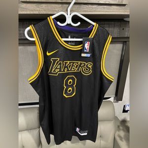 Kobe Bryant Lakers commemorative Jersey XL